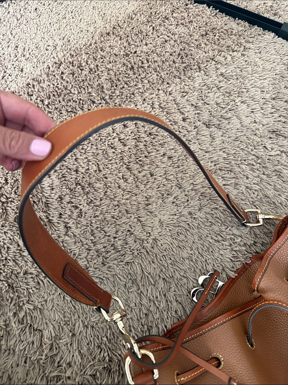 Dooney & Bourke Tan EUC Leather Drawstring Bucket Bag - Picture 7 of 8